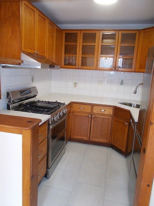 1st image of 44 Underhill Ave APT 1A