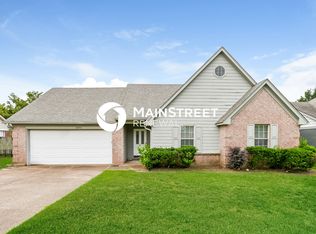 4493 Shadow Ridge Dr, Horn Lake, MS 38637