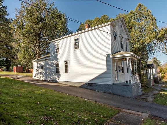 3rd image of 16 Cottage St