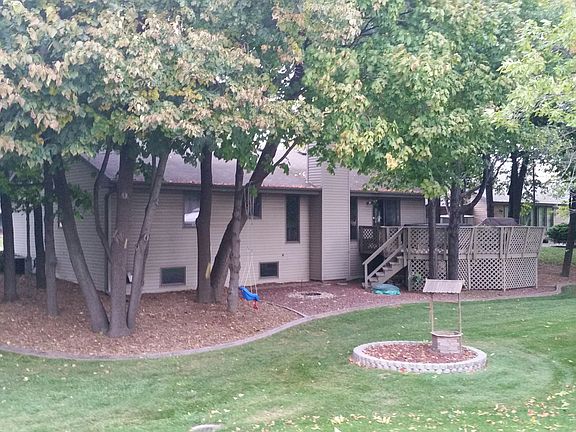 3rd image of 711 Indianwood Ct