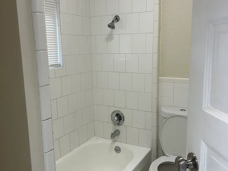 1135 Florida St — Photo 10