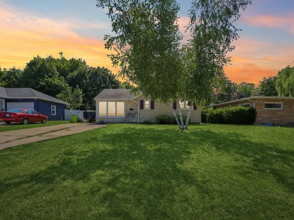 809 N Main St, Edgerton, WI 53534
