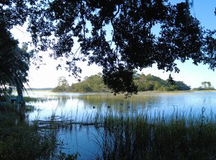 506 Broad River Dr, Beaufort, SC 29906