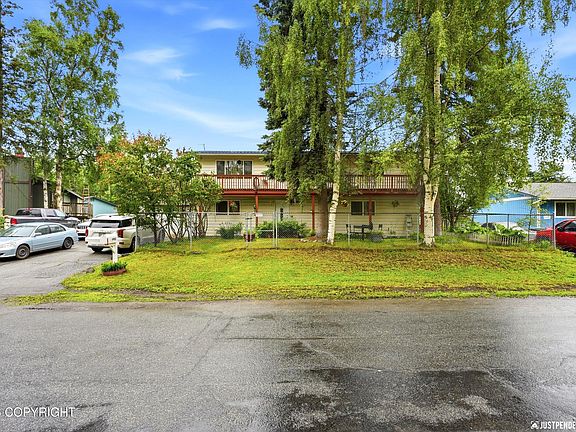 2nd image of 6901 Trafford Dr
