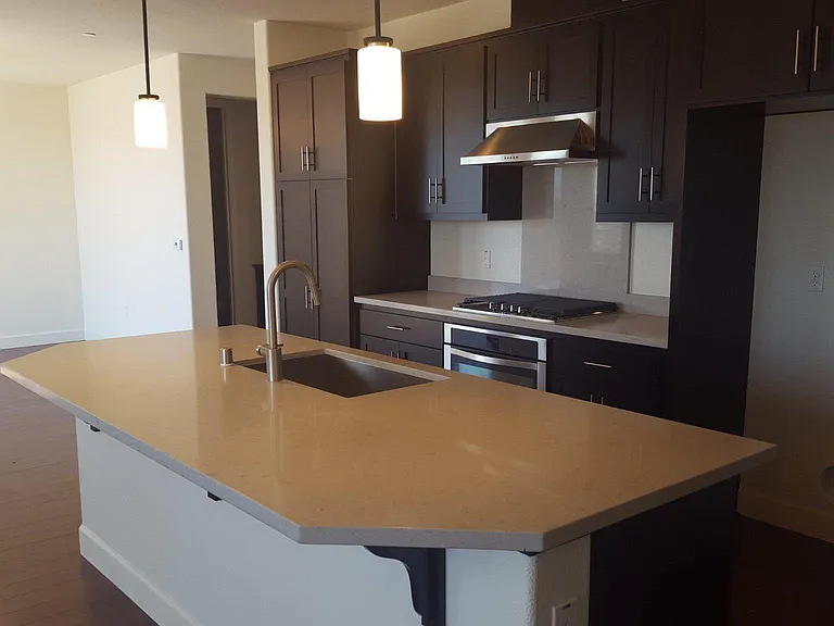 2256 W Cantara Dr — Photo 3