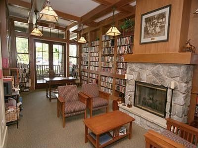 3rd image of 2909 Greens Ct