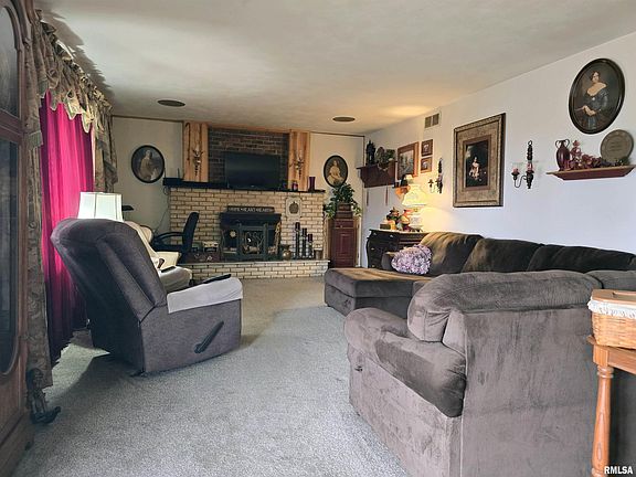 3rd image of 30772 E County Road 2400 N