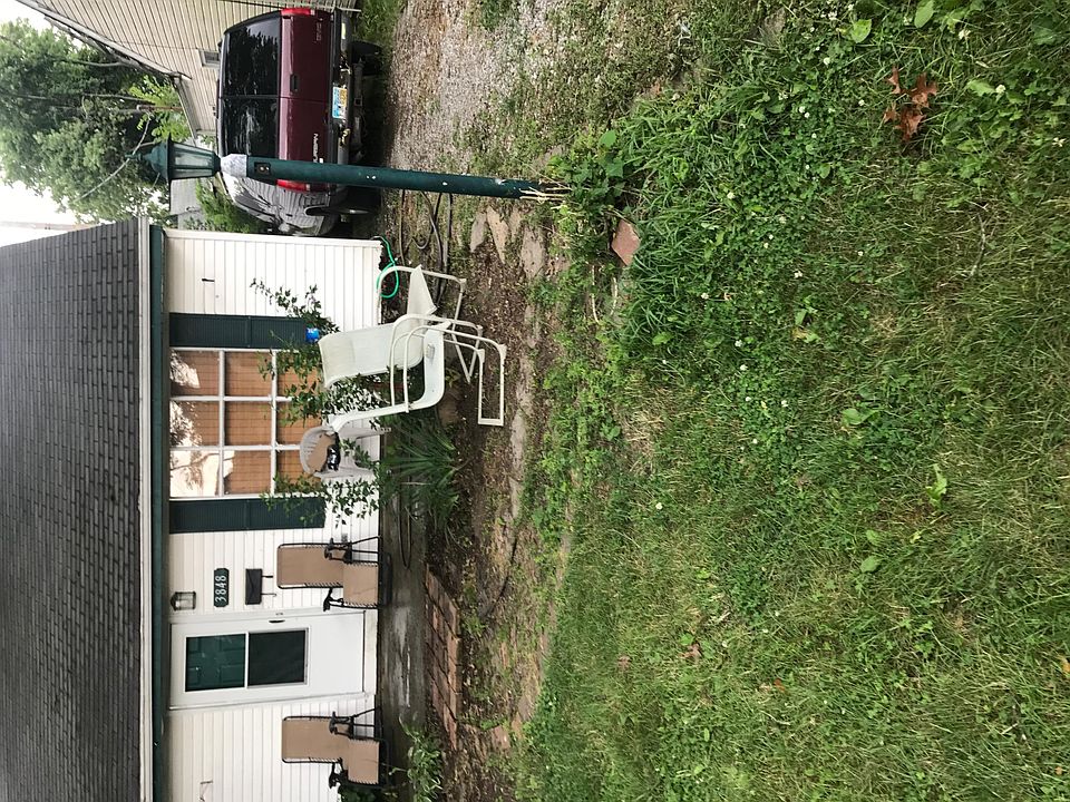2nd image of 3848 Brentwood Ct