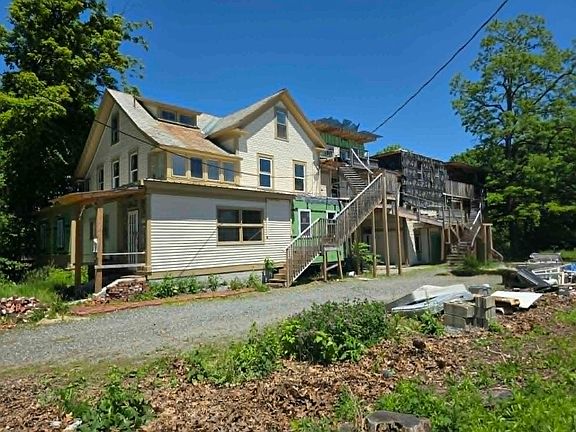 2nd image of 33 Oak Street