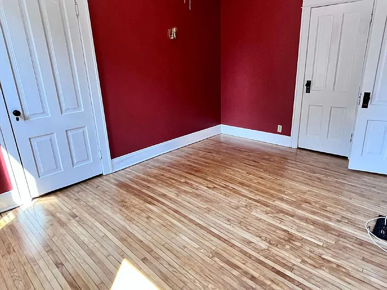 1741 Van Buren Ave — Photo 18