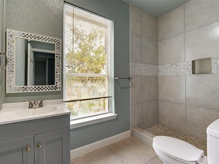 4323 Continental Dr — Photo 39