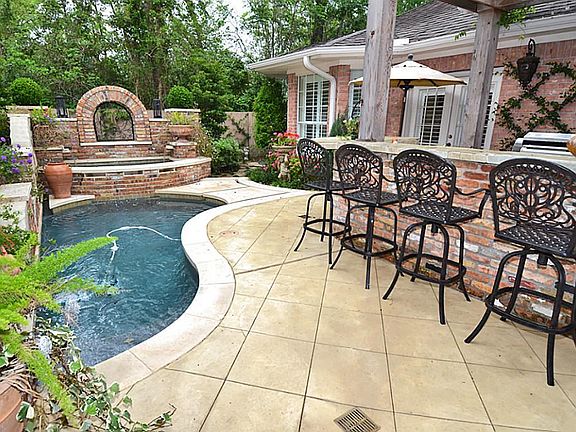 4th image of 4414 Island Hills Dr