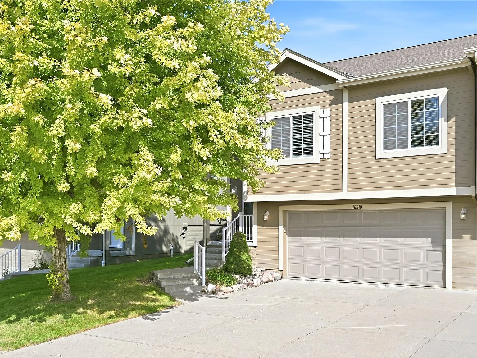 3 bed, 1500 sqft, $2,250 — Photo 1