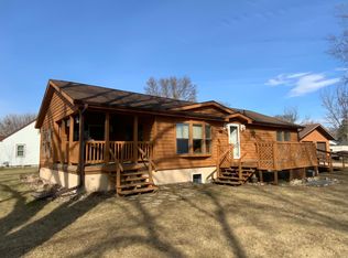 231 Park St N, Eden Valley, MN 55329