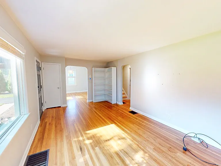 2543 Mount Holyoke Rd — Photo 3