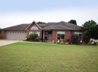 23 Lakeview Ln, Cabot, AR 72023