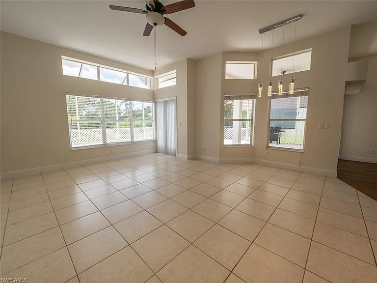 11394 Waterford Village Dr — Photo 8