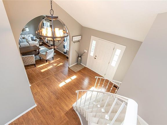 3rd image of 1662 Settlers Reserve Way