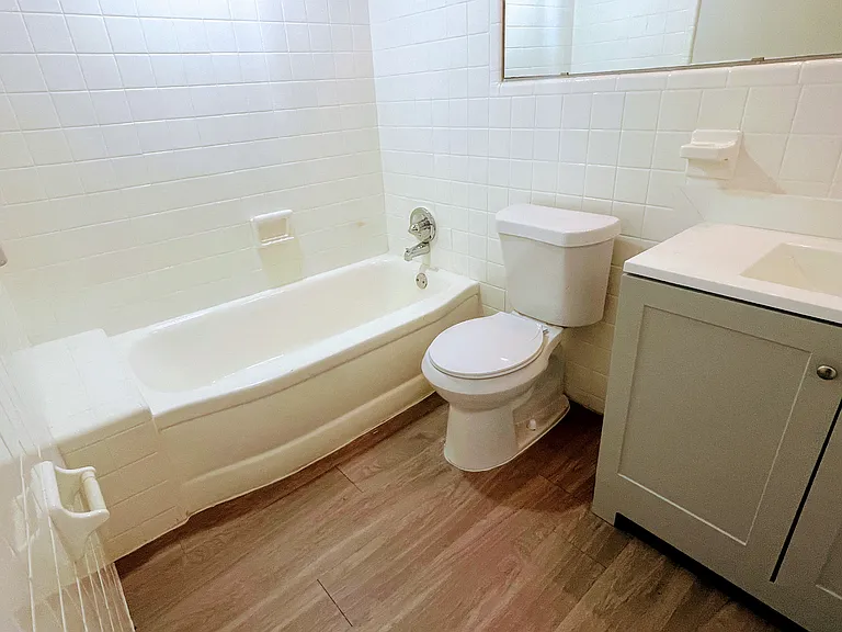 2nd Bathroom