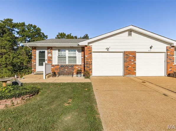 869 Woodridge Dr, Arnold, MO 63010
