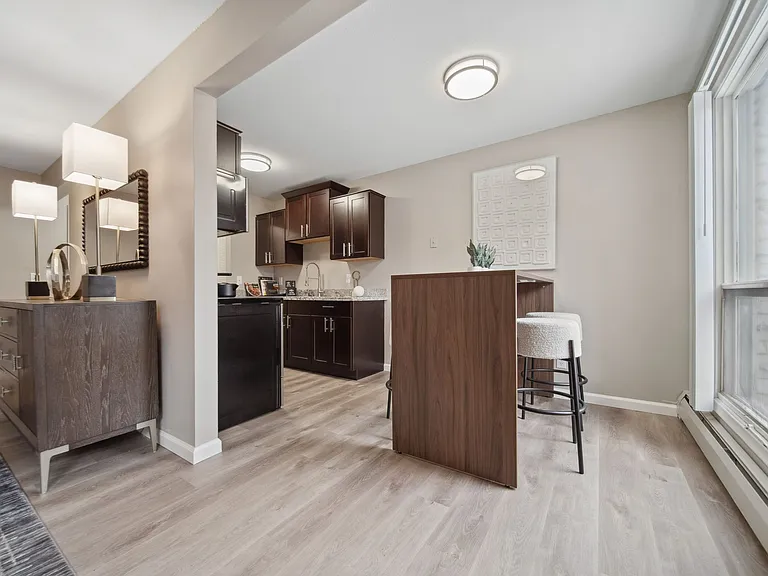Atlas Pointe Apartments — Photo 16