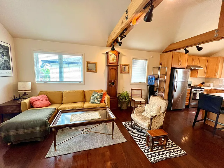 453 Ashton Ave — Photo 3