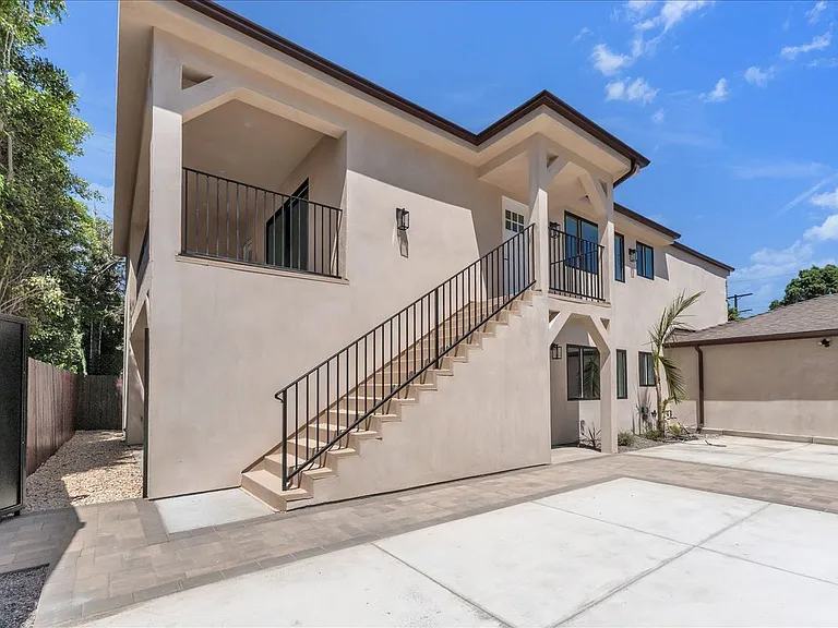 6915 Encino Ave #LOWER — Photo 38