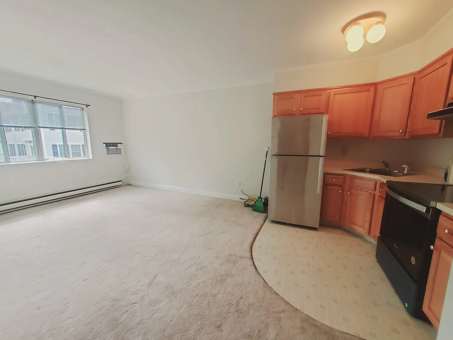 1 bed, 1.0 bath, 500 sqft, $1,550 — Photo 3