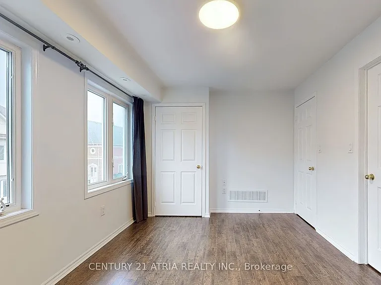 92 Louisbourg Way — Photo 16