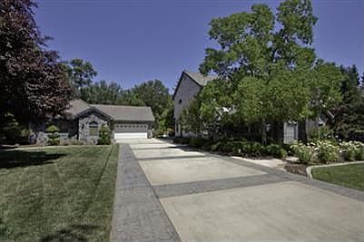 2nd image of 3408 Wood Glen Ct
