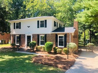 2702 Renee Dr, Greensboro, NC 27407