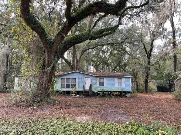 11 Seabrook Center Rd, Seabrook, SC 29940