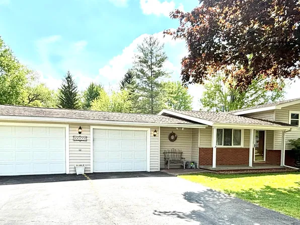 1171 Carlson Dr, Burton, MI 48509