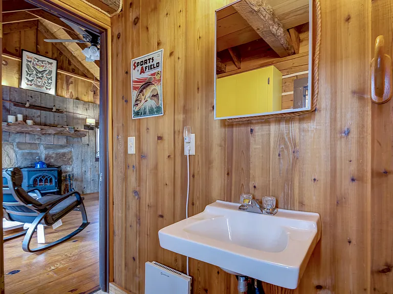 562 Madison St #1539 — Photo 3