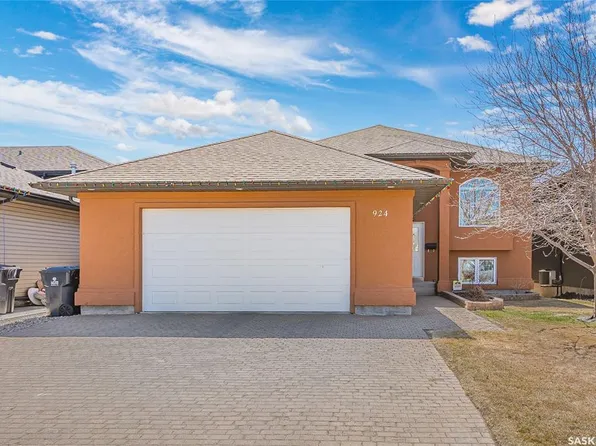 924 Coppermine WAY, Martensville, SK S0K 0A2