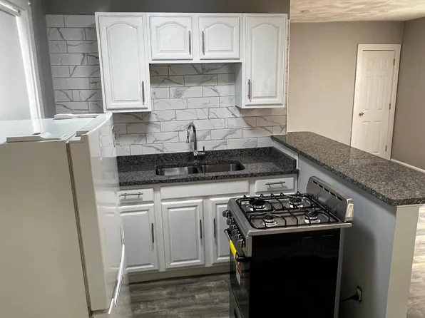 26 Lincoln Ave #1R, Riverside, RI 02915