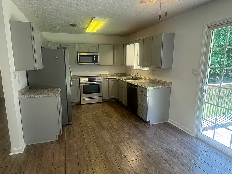 105 Fox Trail Pl — Photo 6