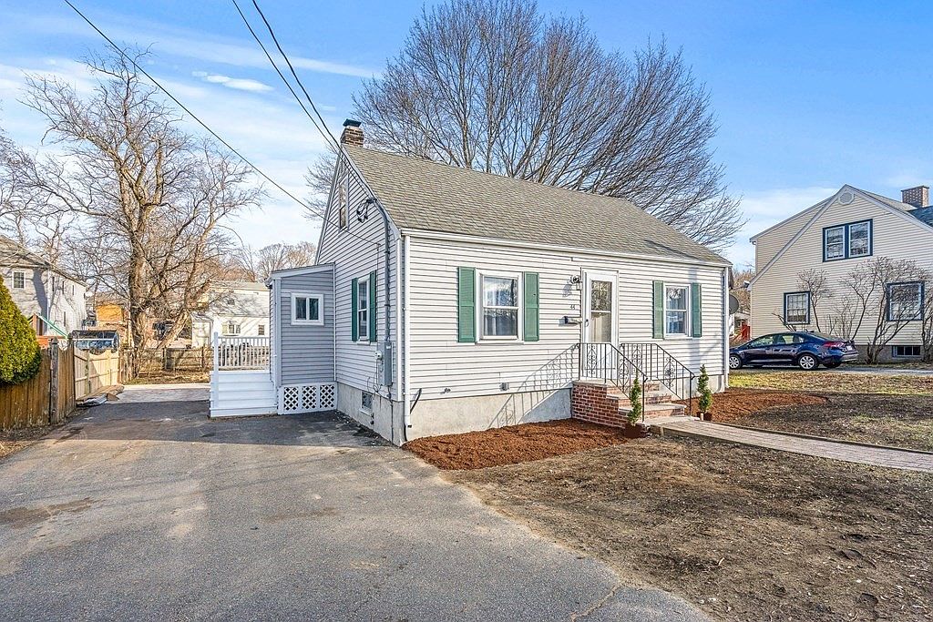 44 Sutton St Peabody MA 01960 Zillow