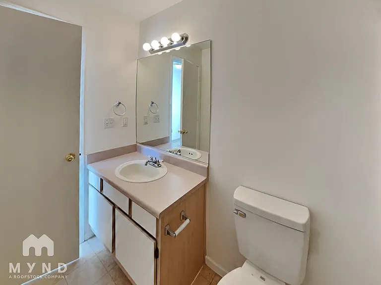 506 Northgate Dr #C — Photo 14