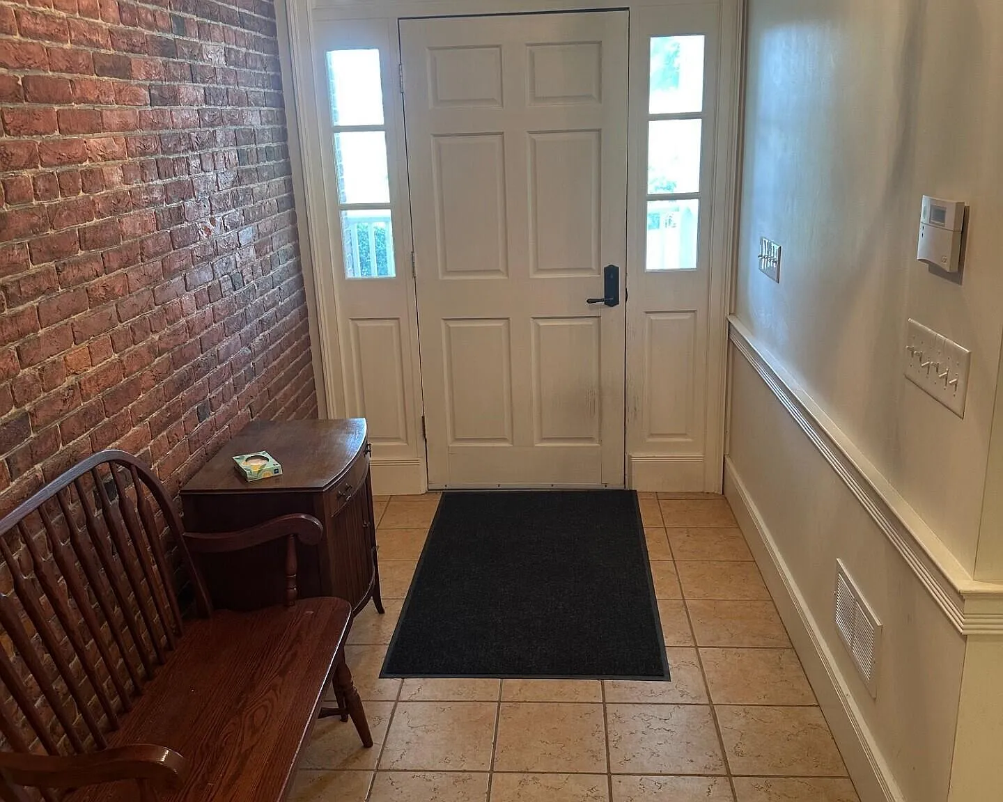 3 bed, 1500 sqft, $2,400 — Photo 2