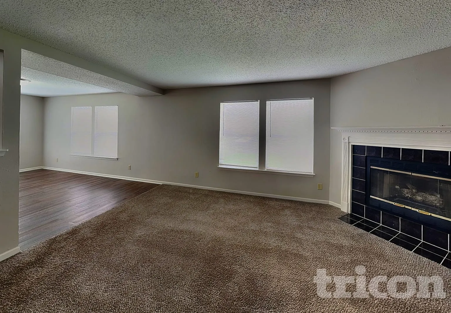 5753 N Jamestown Drive McCordsville IN — Photo 2