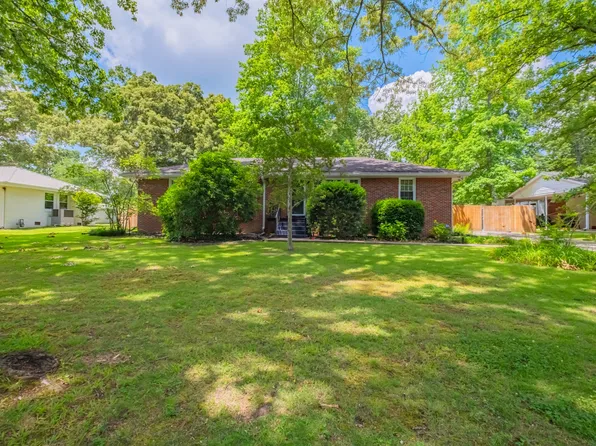 207 Westwood Dr, Tullahoma, TN 37388