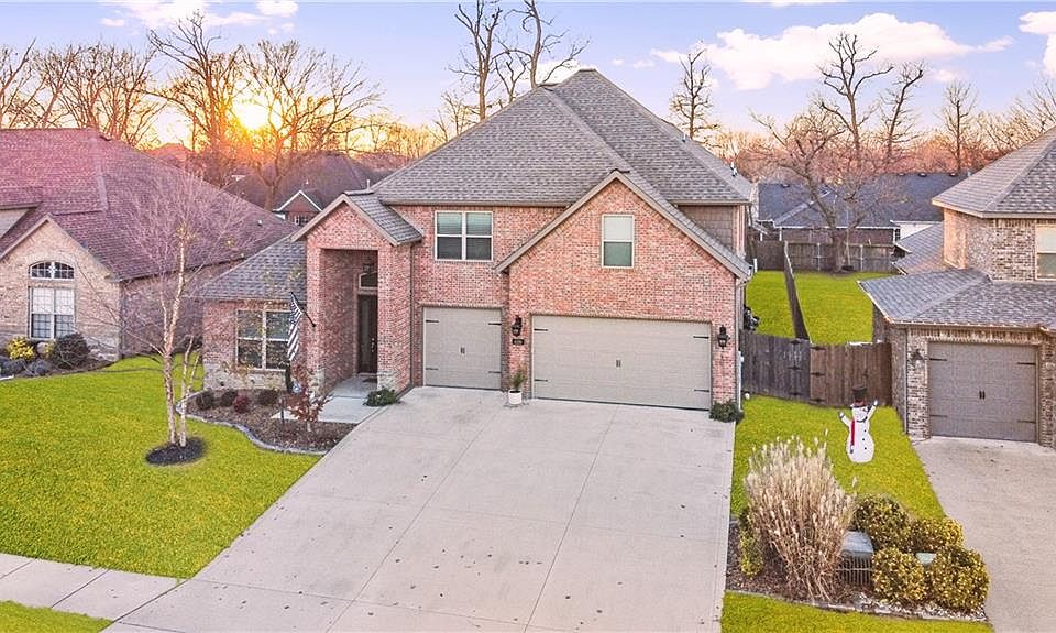1st image of 4106 SW Staverton Dr