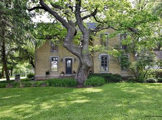 40W863 Burlington Rd, St Charles, IL 60175