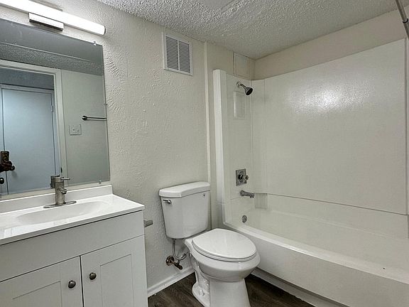 5th image of 948 Whittington Ave #B105