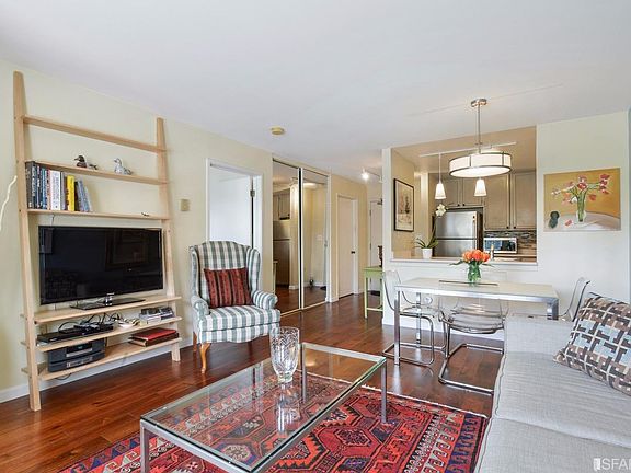 3rd image of 2250 24th St Unit 336