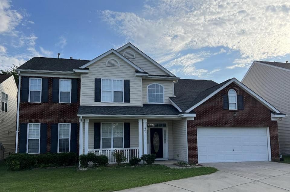 1st image of 11042 Woods Corner Ct