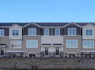 2215 Gateway Curv, Saint Paul, MN 55109