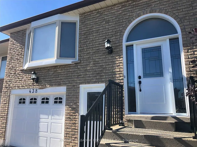 438 Colborne St — Photo 3
