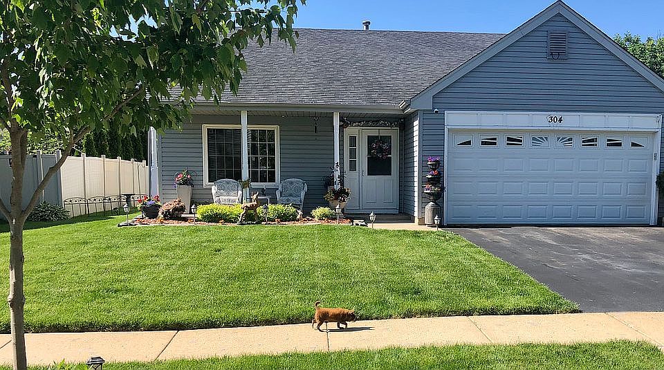 1st image of 304 Southwood Cir